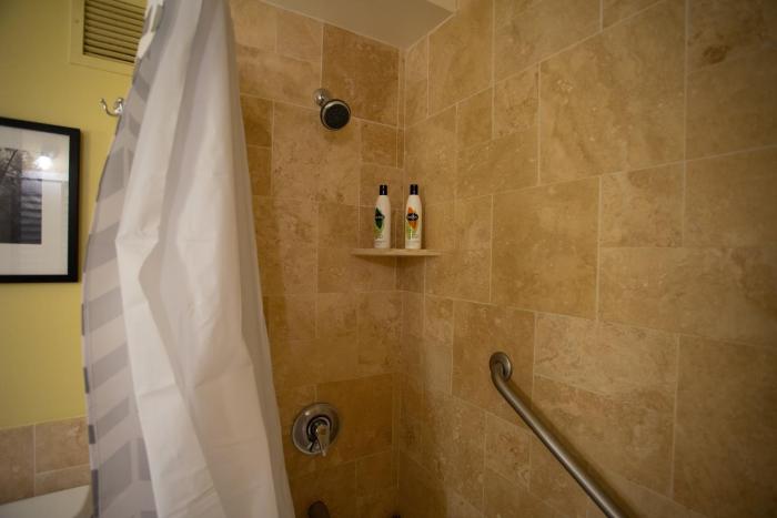 2417 at lihue oceanfront resort