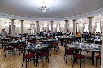 legends tskaltubo spa resort