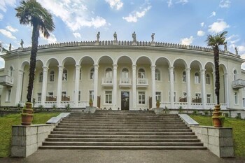 legends tskaltubo spa resort