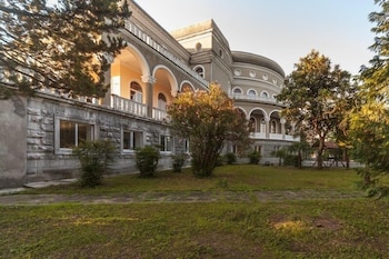 legends tskaltubo spa resort