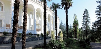 legends tskaltubo spa resort