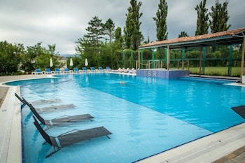 legends tskaltubo spa resort
