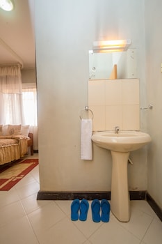 jupiter guest house parklands