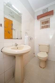 jupiter guest house parklands
