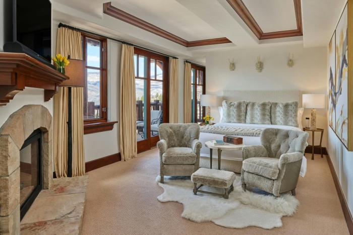 the ritz carlton bachelor gulch