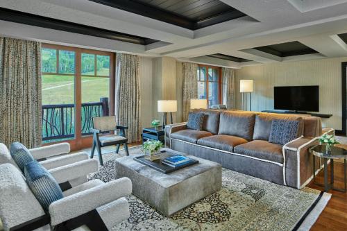 the ritz carlton bachelor gulch