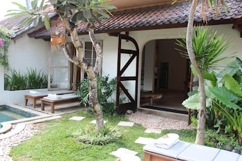 happy together by villa kresna