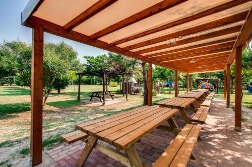 Costa Paradiso,Lido Adriano>>Forli,3 star