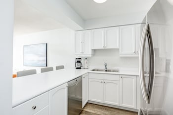 Chateau Ridge Chalets,Owen Sound>>Duntroon,3.5 star