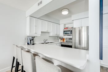 Chateau Ridge Chalets,Owen Sound>>Duntroon,3.5 star