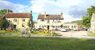 the crown hutton le hole