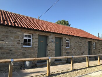 the crown hutton le hole