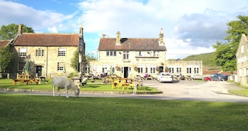 the crown hutton le hole