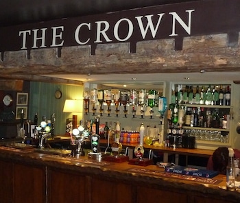 the crown hutton le hole
