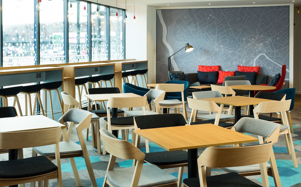 holiday inn express bristol city centre by ihg