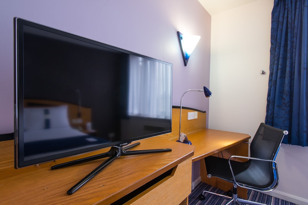 holiday inn express bristol city centre by ihg