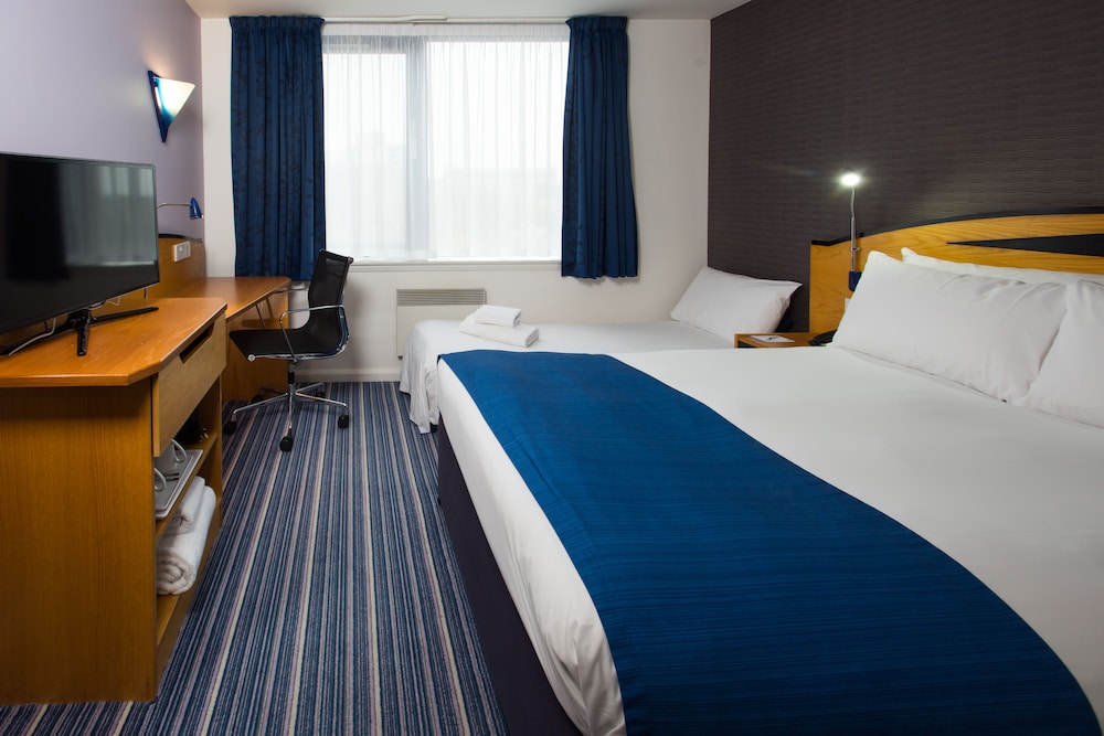 holiday inn express bristol city centre by ihg