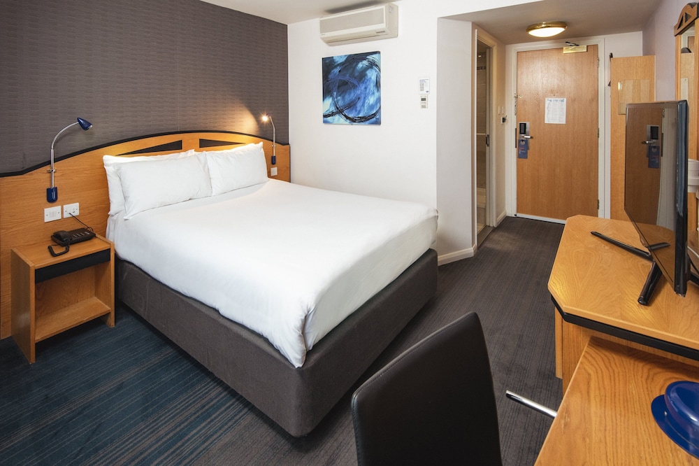 holiday inn express bristol city centre by ihg
