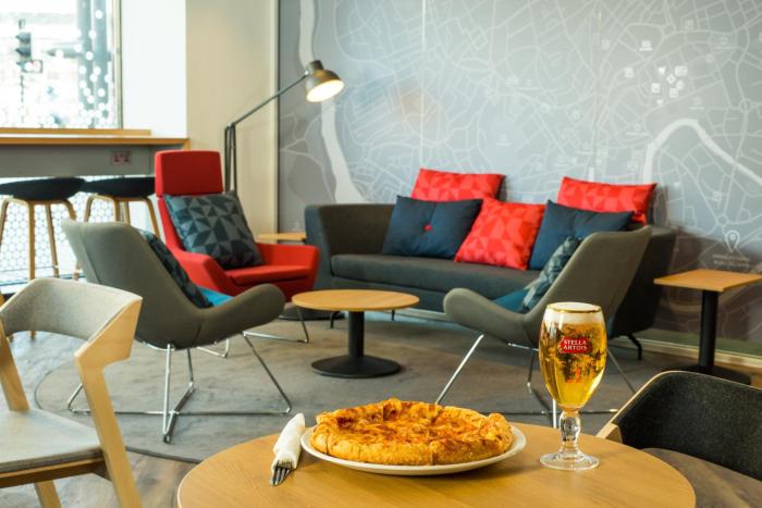holiday inn express bristol city centre by ihg