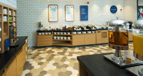 holiday inn express bristol city centre by ihg