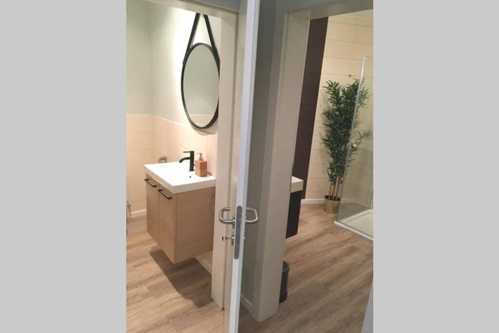 luxury large 4 beds 3 balconies 110 m2 parking