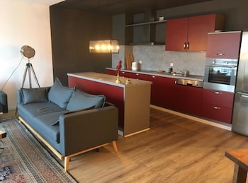 luxury large 4 beds 3 balconies 110 m2 parking
