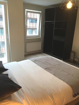 luxury large 4 beds 3 balconies 110 m2 parking