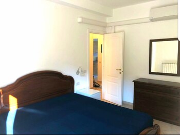 monterosso apartment