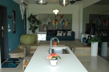 hi zebra travel bandb