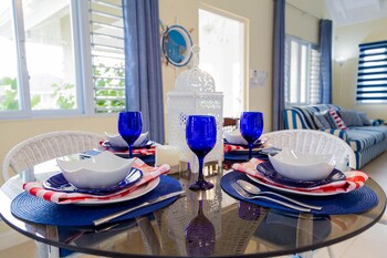 richmond villa rental management