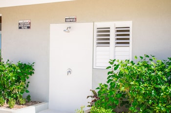 richmond villa rental management