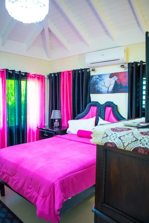 Richmond Villa Rental Management,,3.5 star
