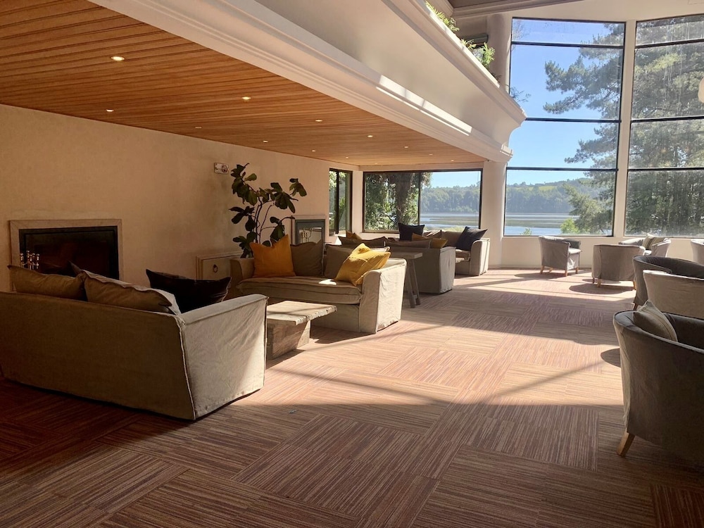 hotel puerta del sur