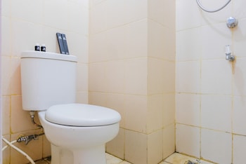 simple studio apartment at serpong greenview