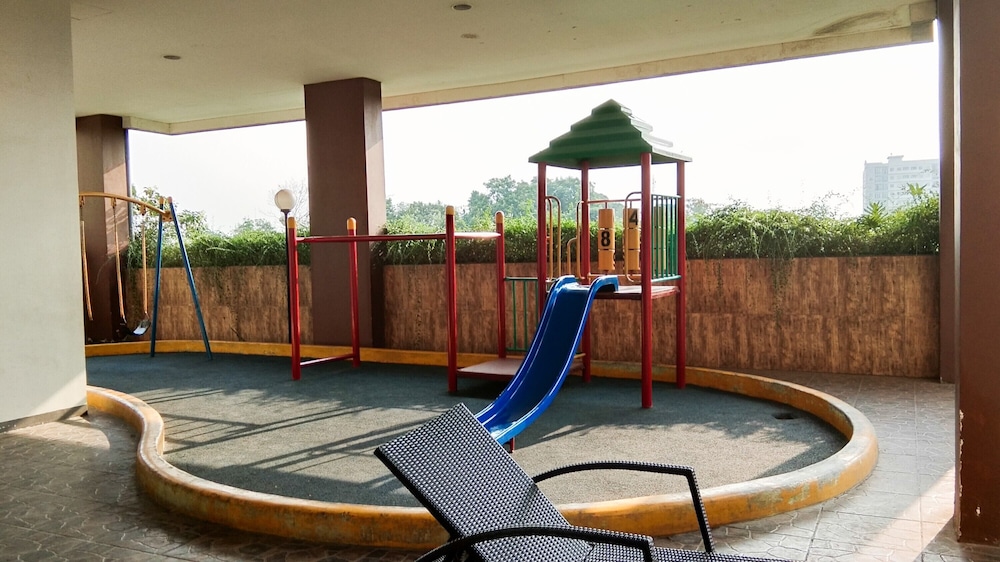 simple studio apartment at serpong greenview