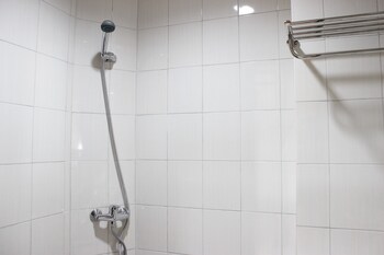 classic 2br apartment at mekarwangi square cibaduyut