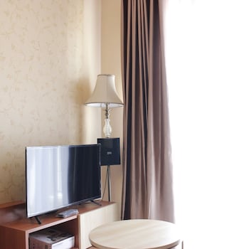 classic 2br apartment at mekarwangi square cibaduyut