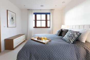 hampden apartments the henry