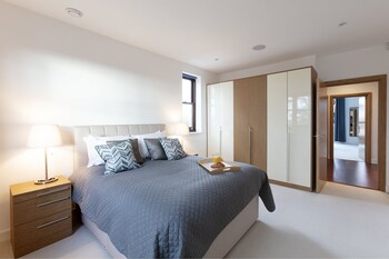 hampden apartments the henry