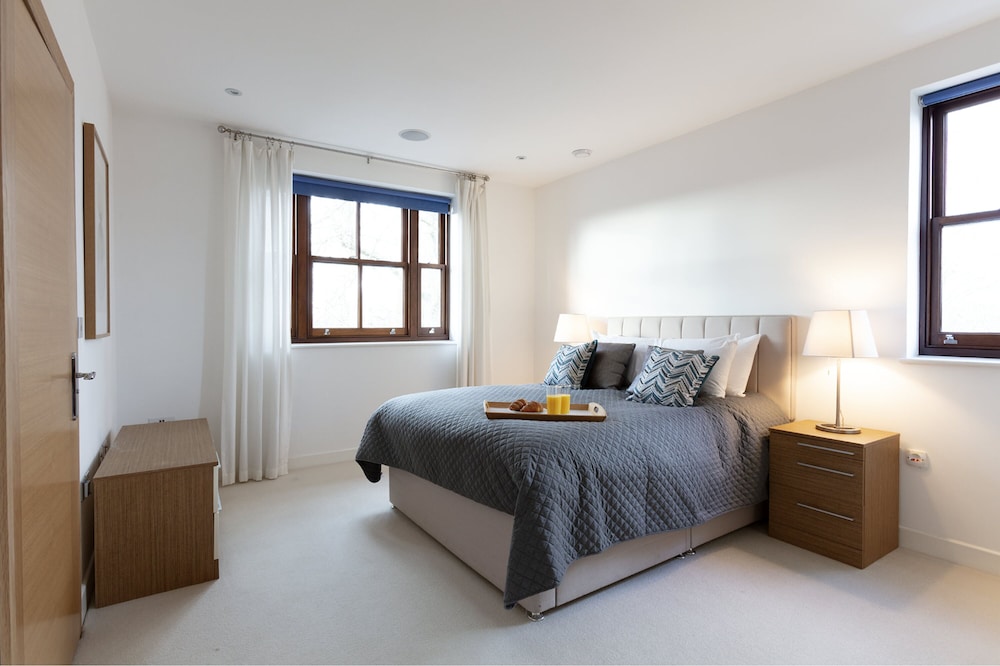 hampden apartments the henry