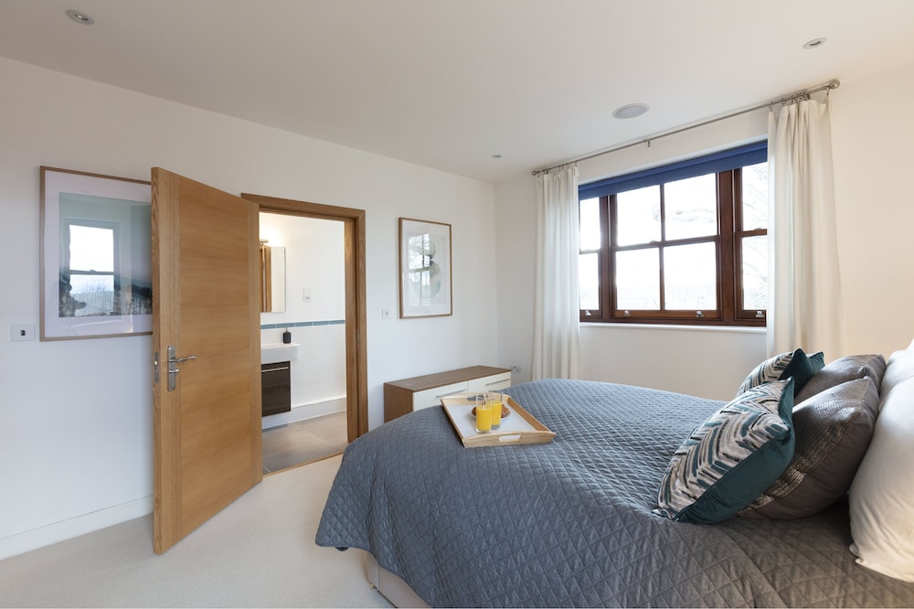 hampden apartments the henry