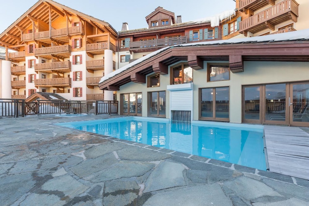 pierre and vacances premium residenz arc 1950 le village