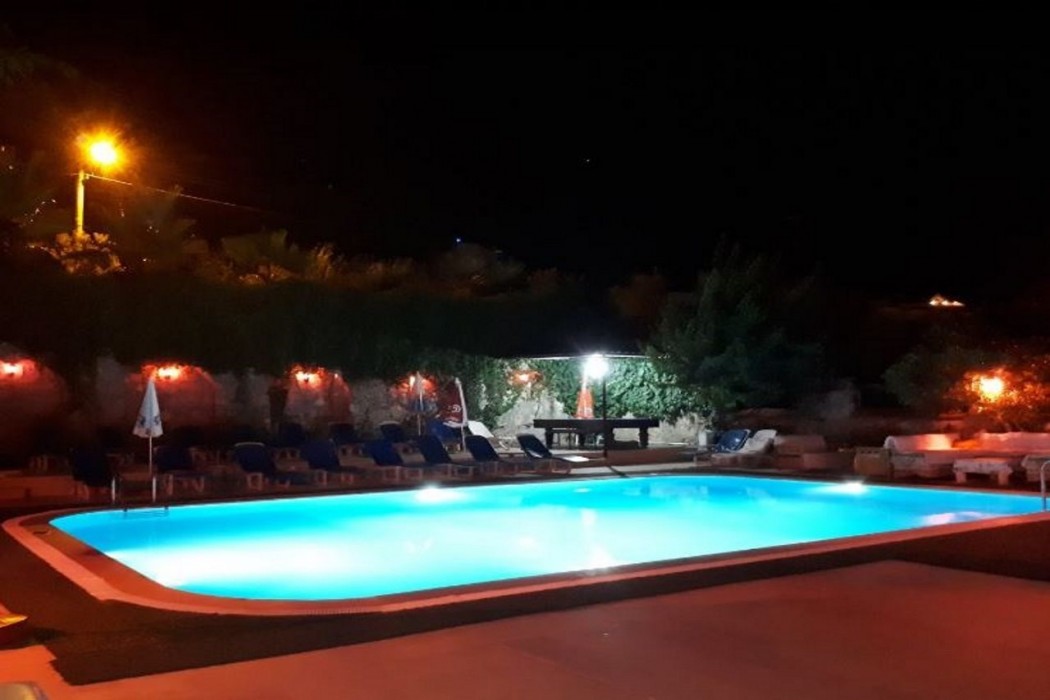 everest apart hotel
