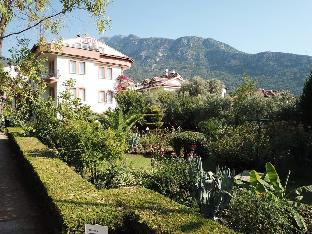 everest apart hotel