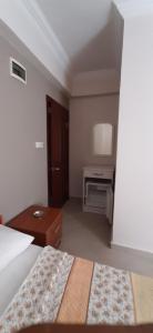everest apart hotel
