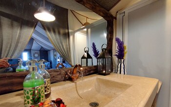 desert heart luxury camp