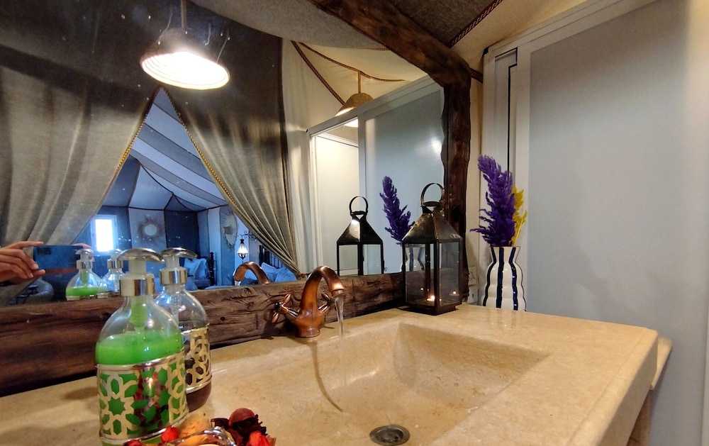 desert heart luxury camp