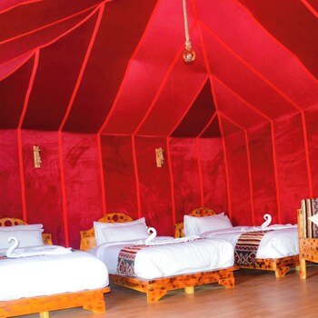 desert heart luxury camp