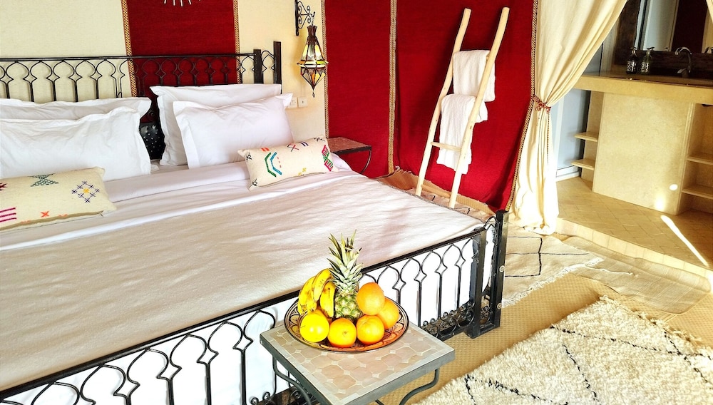 desert heart luxury camp