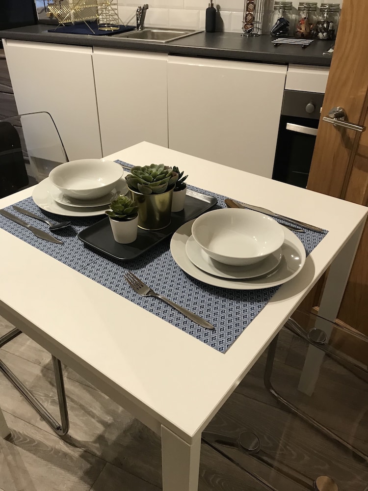 1 helena studio apartment
